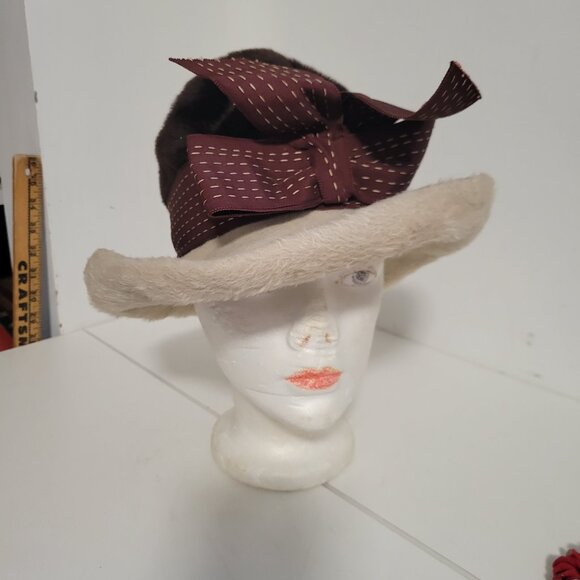 Vintage Schiaparelli 70's Cream and Brown Mohair Felt hat - Picture 2 of 5